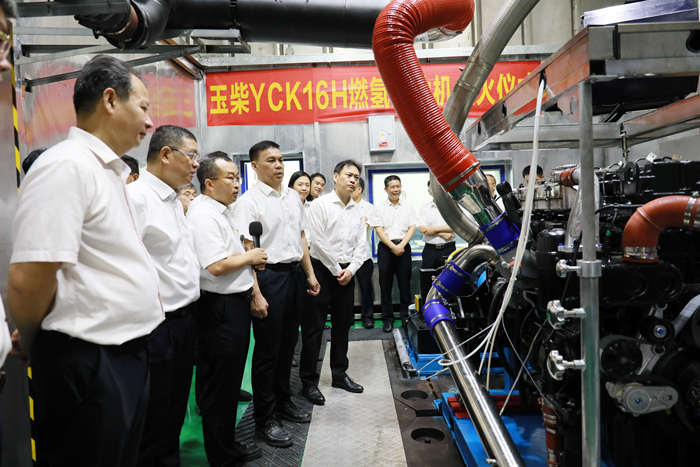 中国最大排量最大马力燃氢发动机玉柴YCK16H成功点火
