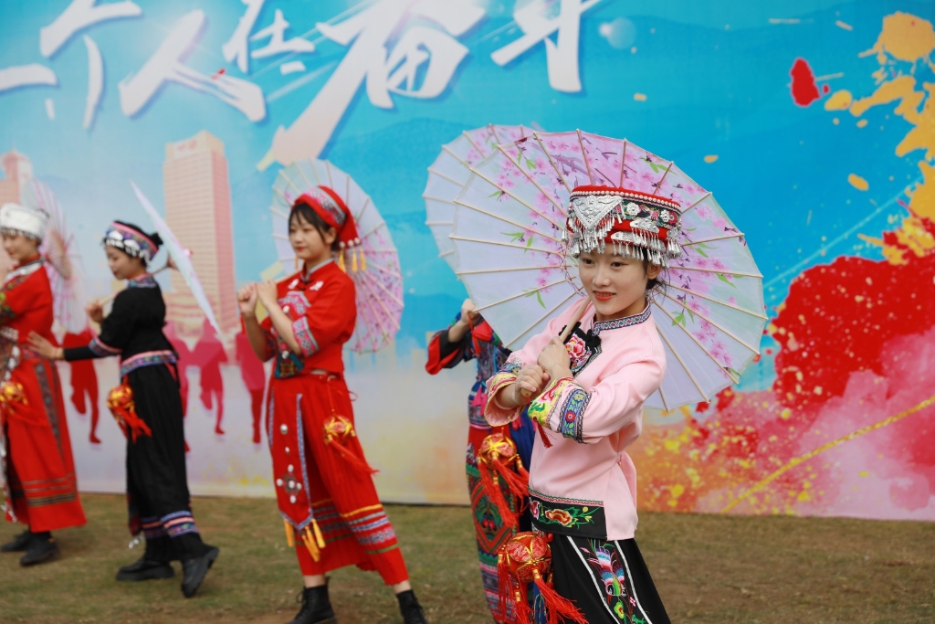 玉柴举行71周年厂庆暨“你不是一个人在奋斗”星空官方版网站登录入口主题活动